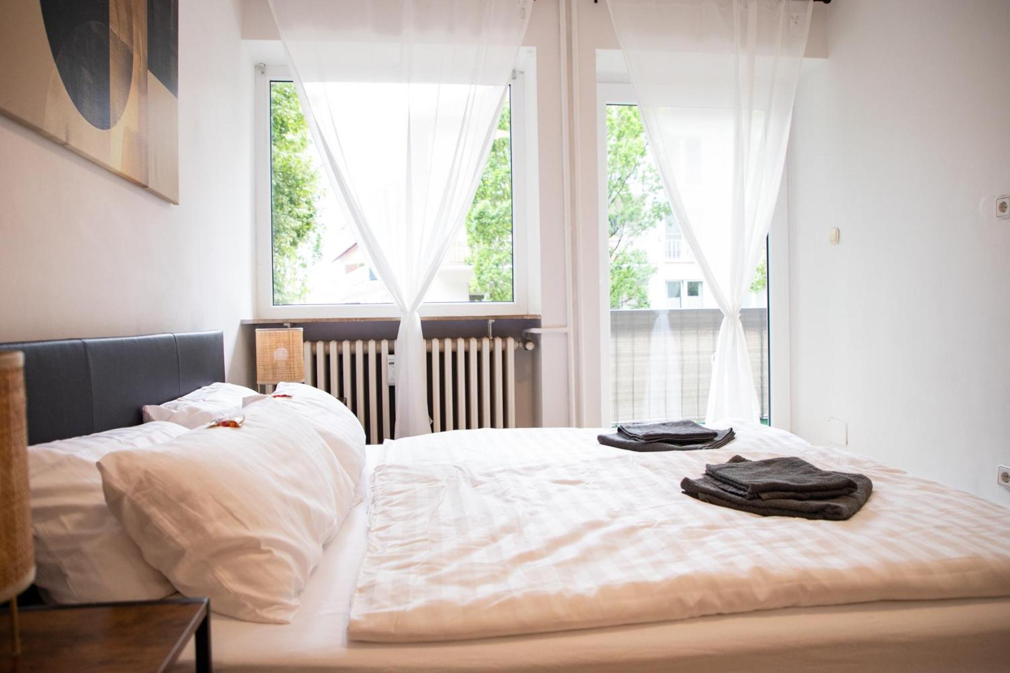 Me Living Bad Pyrmont Innenstadt 10 Meter Balkon Dış mekan fotoğraf